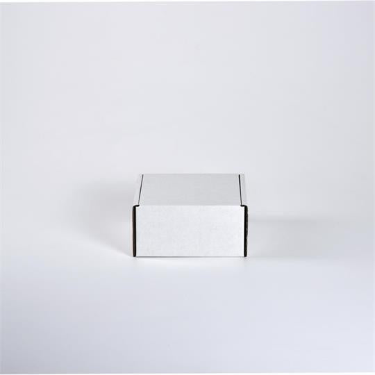 Medium Mailer Box White - 190 x 190 x 100 mm