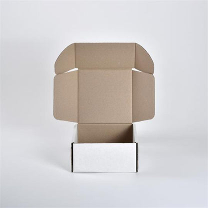 Medium Mailer Box White - 190 x 190 x 100 mm